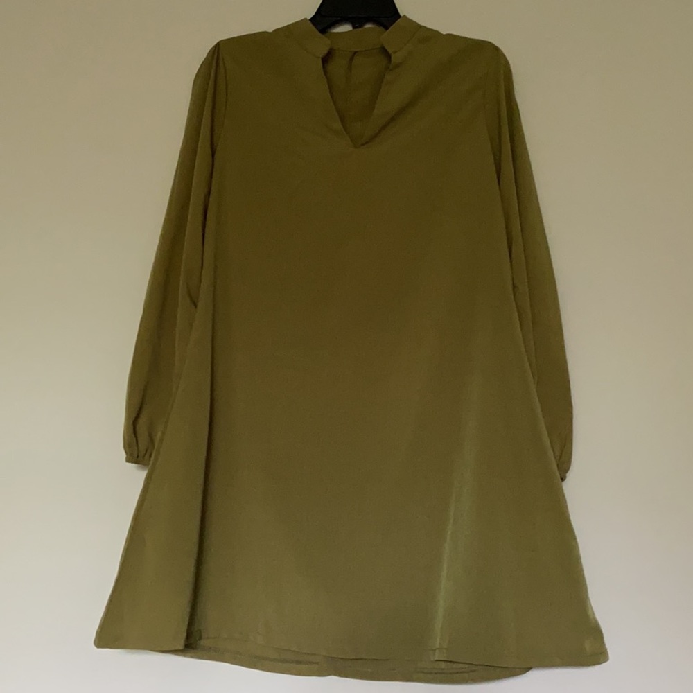 Green notched necklace tunic dress w/ long lantern sleeves. Olive green dress.